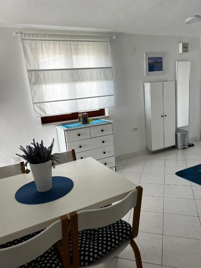Apartments Milicevic Rogoznica  Kültér fotó