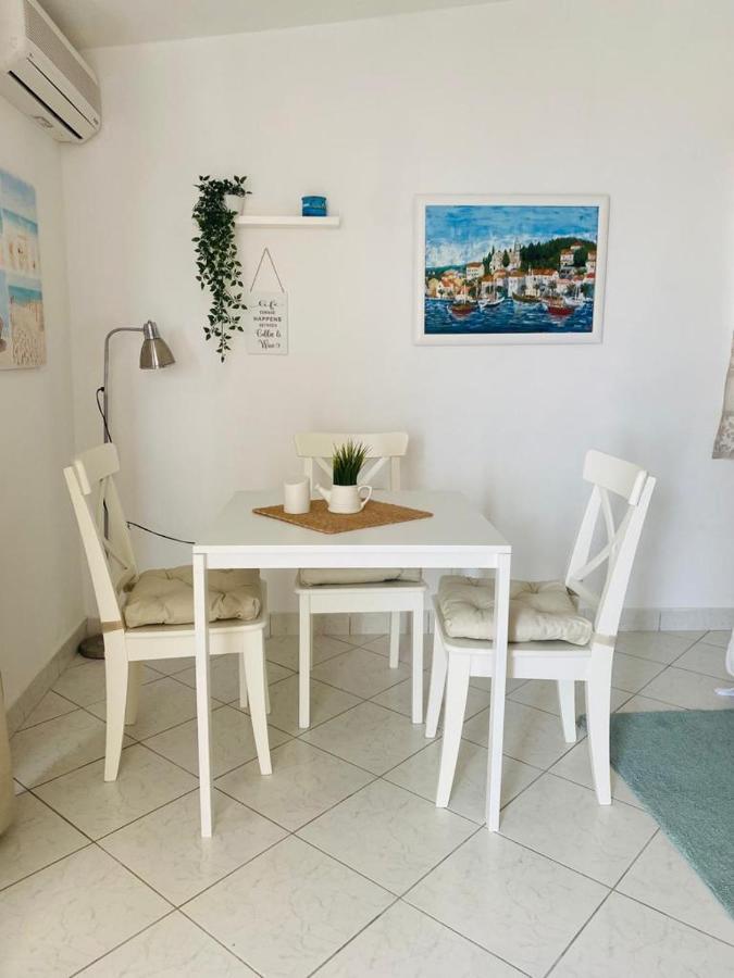 Apartments Milicevic Rogoznica  Kültér fotó